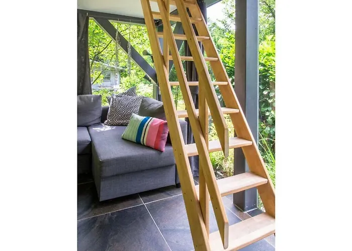 Romantic With Balcony Apartment